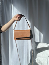 Load image into Gallery viewer, Layla Clutch
