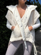 Load image into Gallery viewer, Morning Walk Vest
