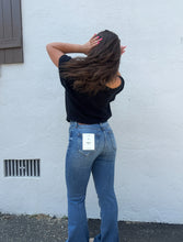 Load image into Gallery viewer, Hidden Medium Wash Flare Jean
